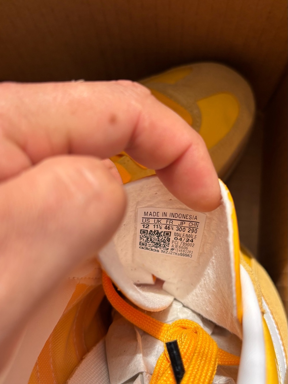 Adidas Gazelle Yellow White Gum Suede Men’s Size 12 New No Box - Picture 16 of 16